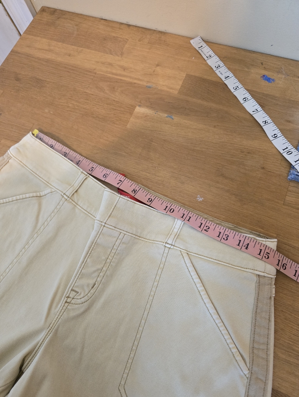 Spanx Stretch Twill Shorts Women’s Large Khaki / Beige High Rise Shaping Casual - Picture 7 of 12